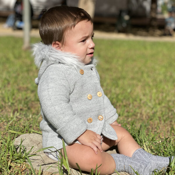 Chaqueta/Abrigo de lana capucha gris